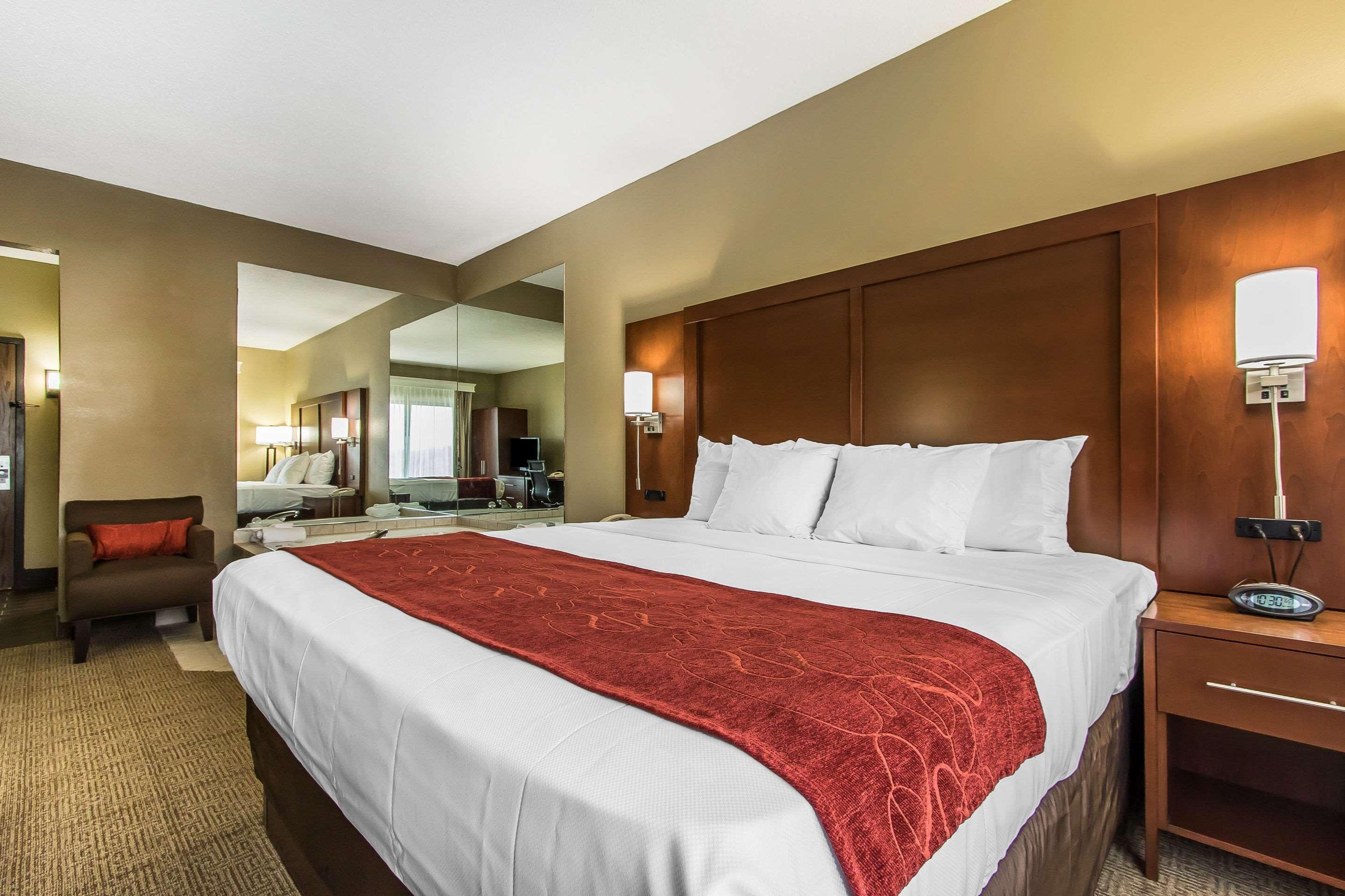 Comfort Suites Effingham Buitenkant foto