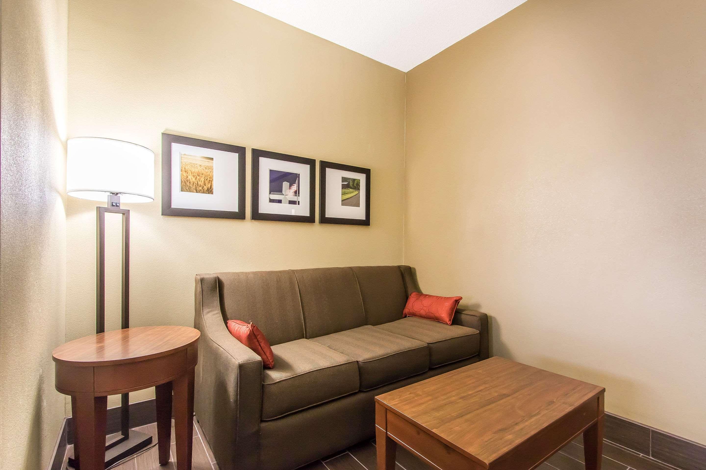 Comfort Suites Effingham Buitenkant foto
